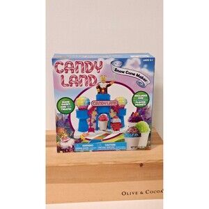 Candyland Hand Crank Snow Cone Maker New In Original Box Ages 6+